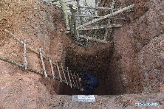 CHINA-CHENGDU-CLIFF TOMB CLUSTER(CN)