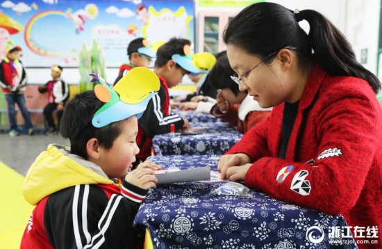 小学期末考试不做试卷做游戏