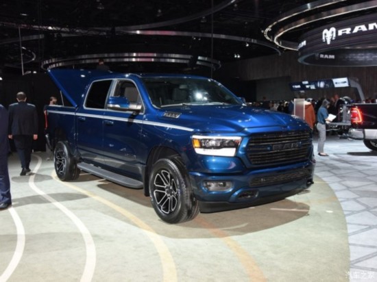 () Ram 2018 1500 Limited