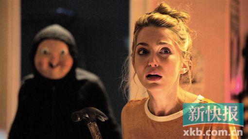 《忌日快乐》与《逃出绝命镇》系出同门,同样