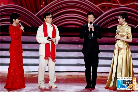 2018北京台春晚带妆彩排 成龙吴京领衔众星送