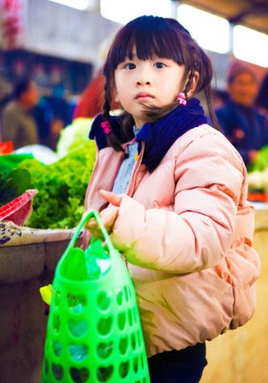 “怪力少女”田雨橙长大了，网友:真是冰清玉洁小仙女