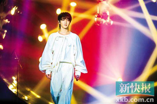 《歌手》2018首秀夺冠 华晨宇:名次不重要,我只