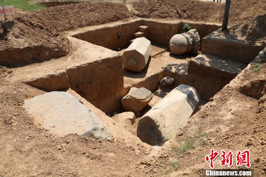 唐代宗元陵新出土鸵鸟等石刻27件