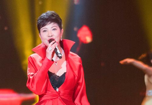 杭天琪惊喜加盟东方卫视2018春晚唱响新年