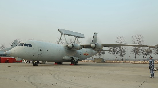 海军航空兵春节期间战备不停歇