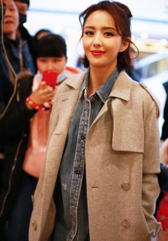 央视春晚带妆彩排群星闪耀 黄渤佟丽娅等人现