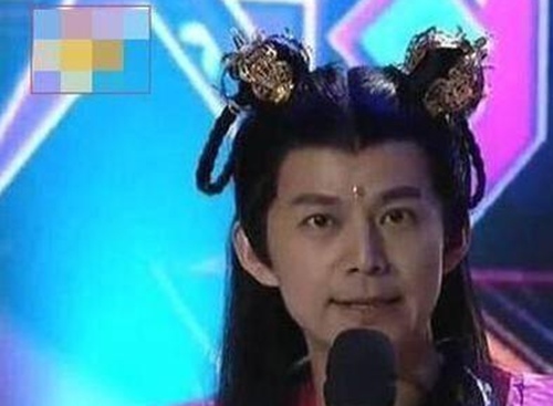 街区回应何炅哪吒版雕像事件 然而被雕塑组织