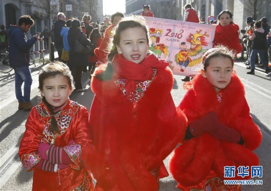 比利时华侨华人举办2018春节巡游