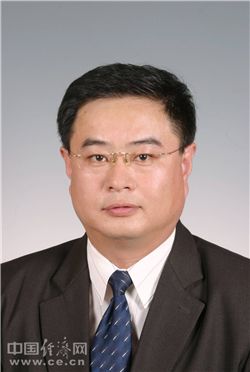 山东大学副校长胡金焱任青岛大学党委书记 夏