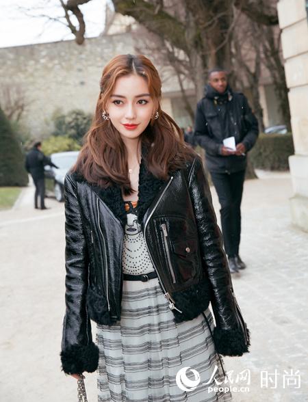 Angelababy亮相巴黎时装周