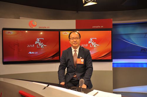 全国人大代表、云南省玉溪市市长张德华做客人