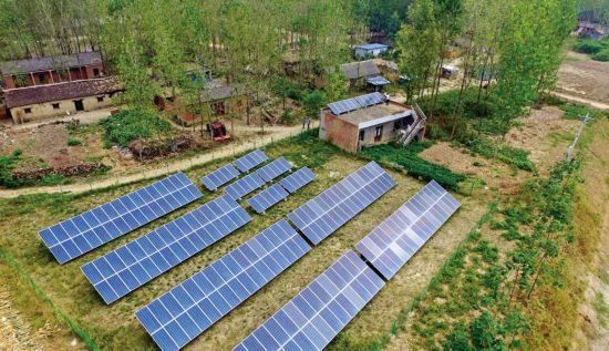 协鑫光伏电站助力扶贫 惠及近3.8万农户
