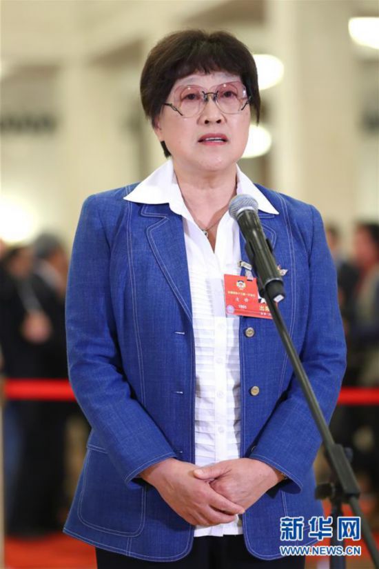 （兩會·XHDW）（12）全國政協委員接受採訪
