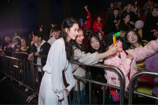 《遇见你真好》王玉雯武汉路演 元气满满畅谈