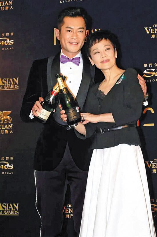 亚洲电影大奖颁发 古天乐首获电影最佳男主角