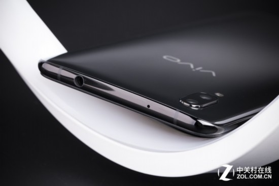 vivo X21全面评测:尝鲜屏幕指纹解锁