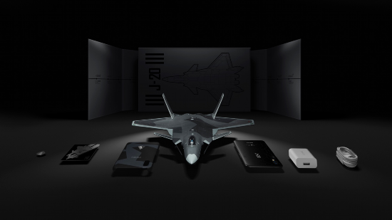 变焦双摄+高通八核魅蓝E3发布 还有歼-20 定制