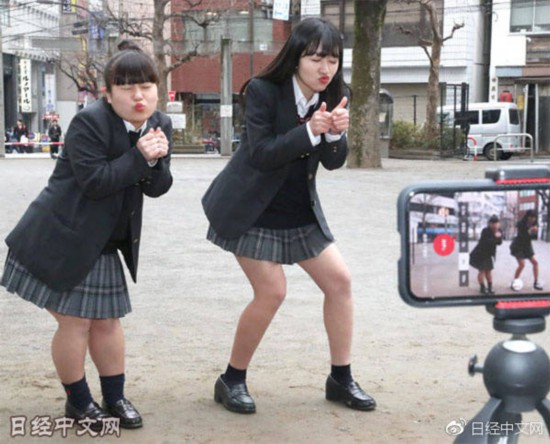 抖音走紅日本，日媒報道100個日本女生超24個在玩抖音
