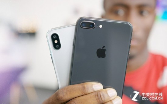 OLED淪為配角！新iPhone為何依舊主推LCD？ 