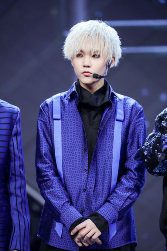 朱正廷范丞丞黄明昊 乐华练习生再燃舞台玩转