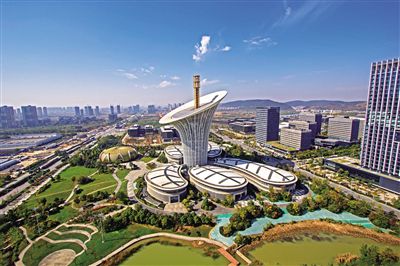 武汉东湖高新区致力打造高效生态经济示范区(图1)