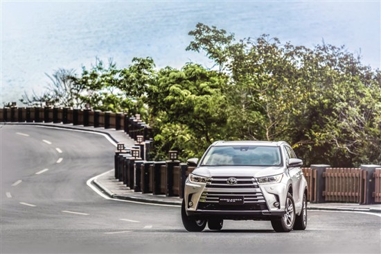 七座王者全面增配不加价 2018款全新汉兰达正