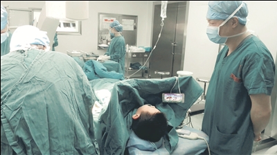 南通麻醉医生手术放动画片 12岁男孩不再紧张