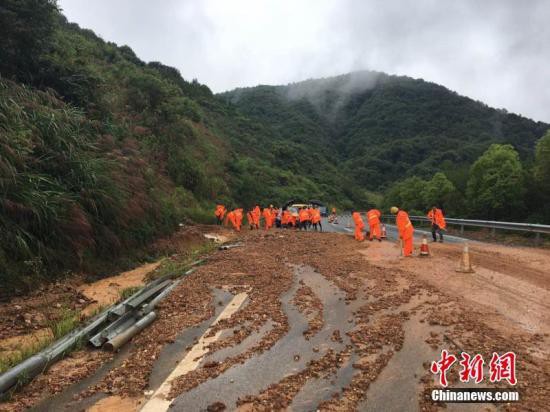 云南失踪人口_云南宣威山体滑坡一名失踪者确认遇难