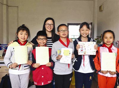 自创兔子漫画评语 成都这位小学女老师好有爱