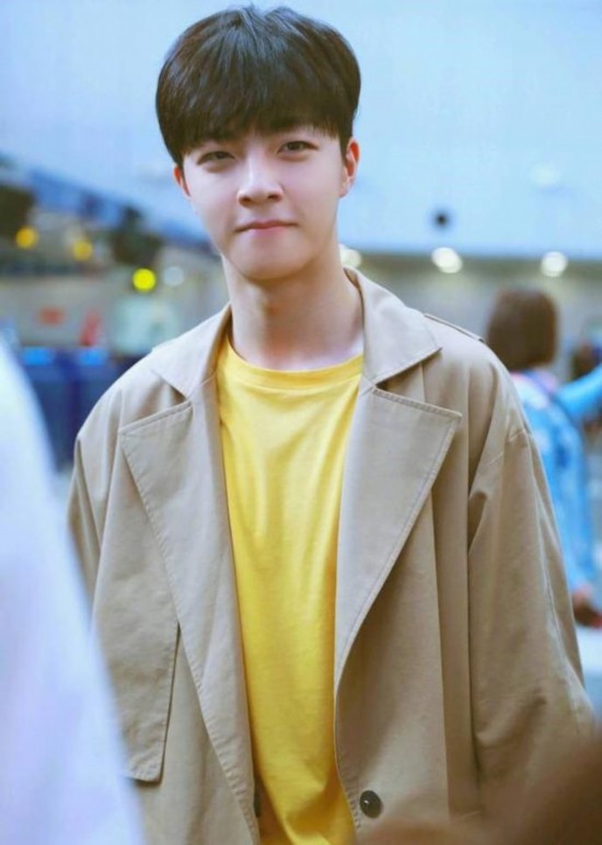 蔡徐坤陈立农范丞丞朱正廷王子异 被《偶像练