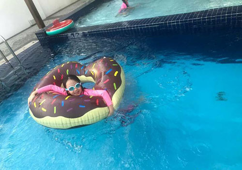 吴尊晒女儿neinei芭蕾照 网友:舞姿超标准!