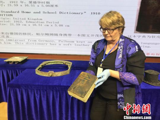 泰坦尼克文物抵达武汉开箱场景复原重现巨轮传奇
