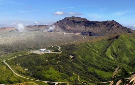 阿苏山中岳火山口 从4月24日开始解除限制