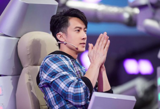 吴尊《这就是铁甲》遭遇连败 军师侠客上台稳