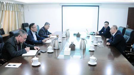 曹坤华会见国家千人计划专家张立新一行