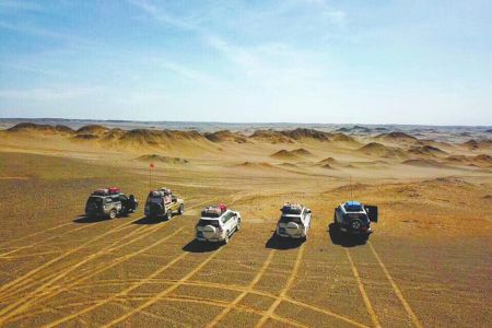 10辆越野车穿越罗布泊无人区 管理局:涉嫌违法