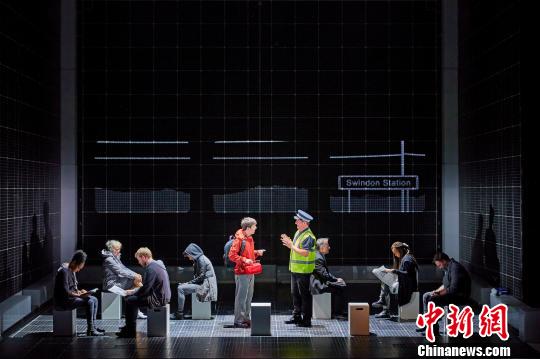 Ӣ�����Ҿ�Ժ���硶��ҹС�������¼����Ϻ�����