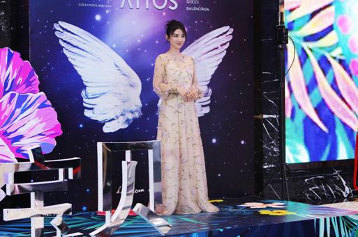 黃奕亮相天使寶貝慈善晚宴 為愛助力籌款1648萬元