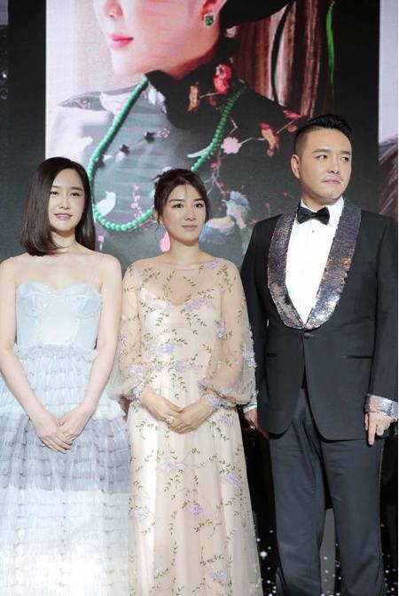 黃奕亮相天使寶貝慈善晚宴 為愛助力籌款1648萬元