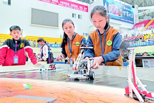 青少年机器人竞赛放飞创新梦想