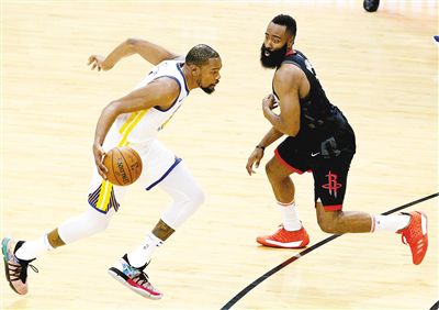 NBA西部决赛第一战 勇士夺回主场优势