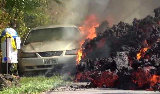 狂热火山粉冒险拍照 夏威夷警方劝诫大家珍惜
