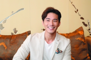 《萌妻食神》驴系男主徐志贤现身广州 来中国