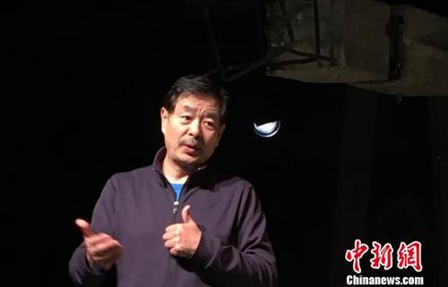 话剧舞台上的濮存昕：拒绝流水线，我是手工作坊