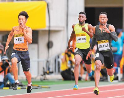 男子200米跑出20秒16 谢震业刷新全国纪录