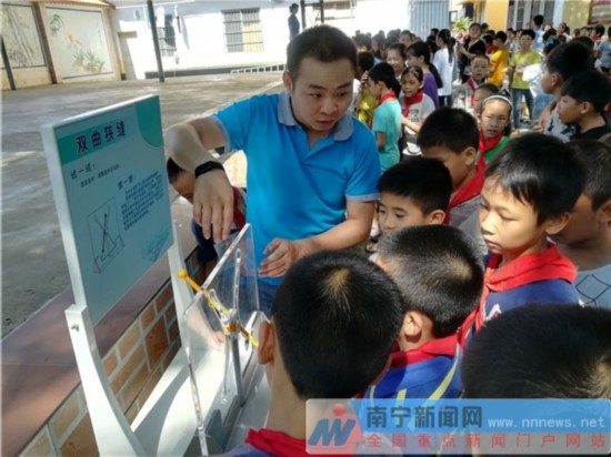 南寧市科技館科技活動周為市民“烹飪”科普盛宴