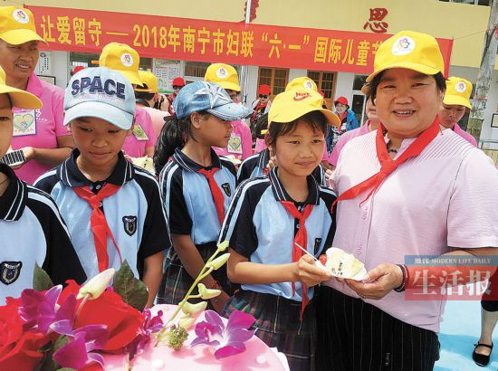 关爱帮助留守儿童 宾阳 代理妈妈 如今已超百人