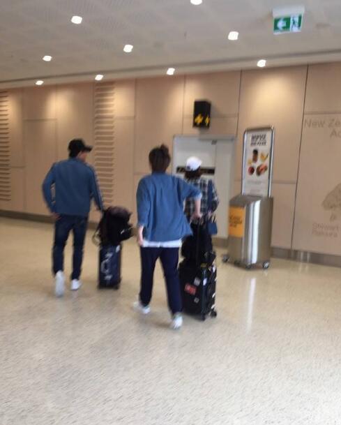 吴奇隆刘诗诗新西兰海钓 怀里的鲍鱼比脸大