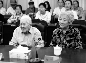 抠门老夫妻将百万积蓄捐给盐城师范学院